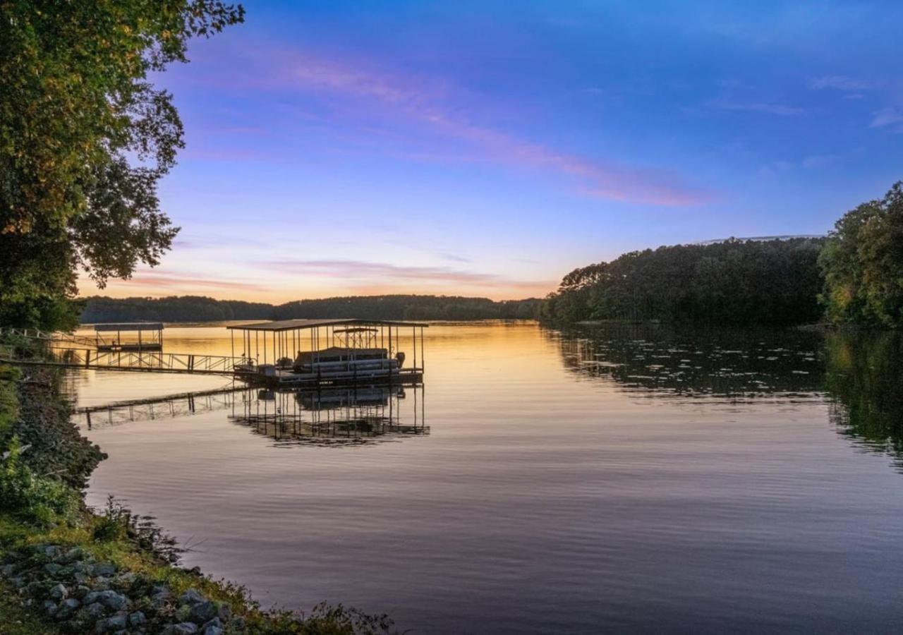 Rare Find Best Lot With Dock And Views On Lake Winchester Εξωτερικό φωτογραφία